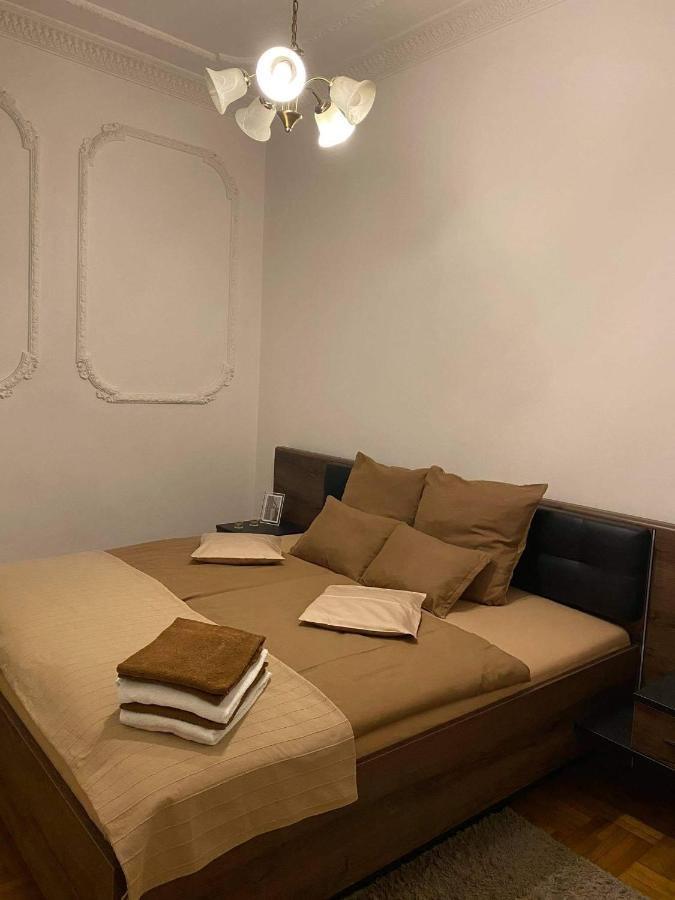 Promenade Guesthouse Near The Danube บูดาเปสต์ ภายนอก รูปภาพ