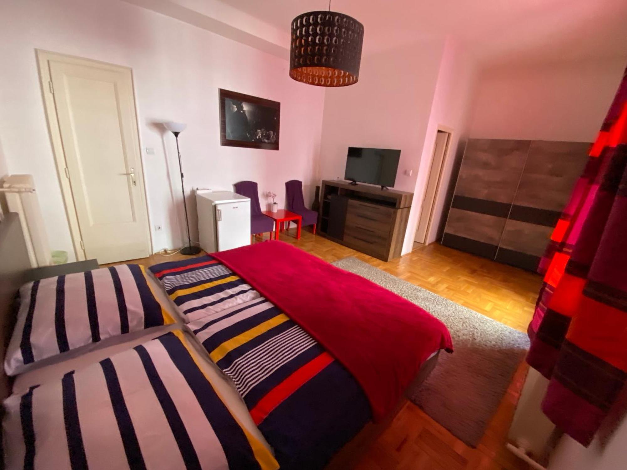 Promenade Guesthouse Near The Danube บูดาเปสต์ ภายนอก รูปภาพ