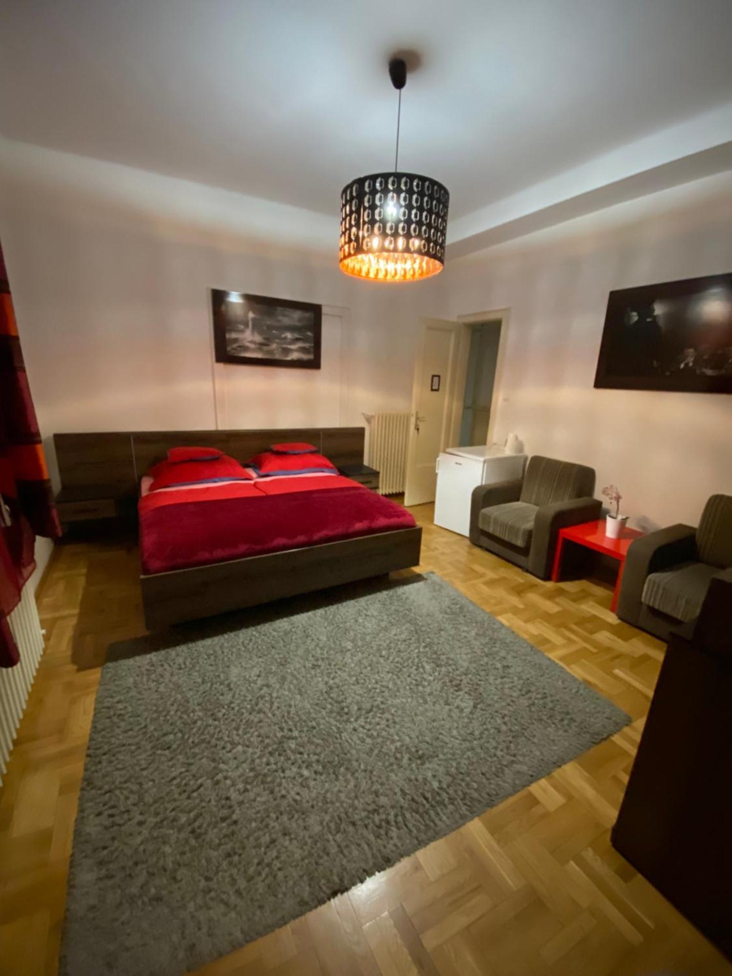 Promenade Guesthouse Near The Danube บูดาเปสต์ ภายนอก รูปภาพ
